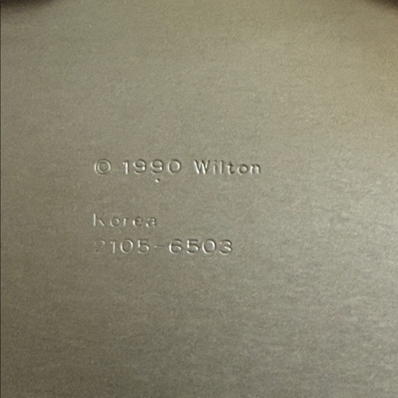 Wilton Metallic Gingerbread Man Cookie Mold - Picture 2 of 3